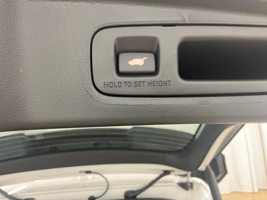 new 2026 Honda CR-V Hybrid car, priced at $40,575