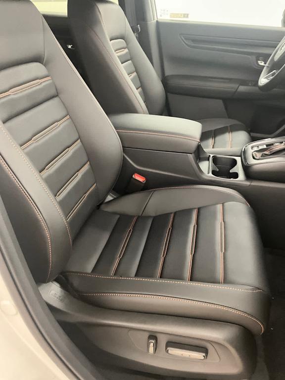 new 2026 Honda CR-V Hybrid car, priced at $40,575