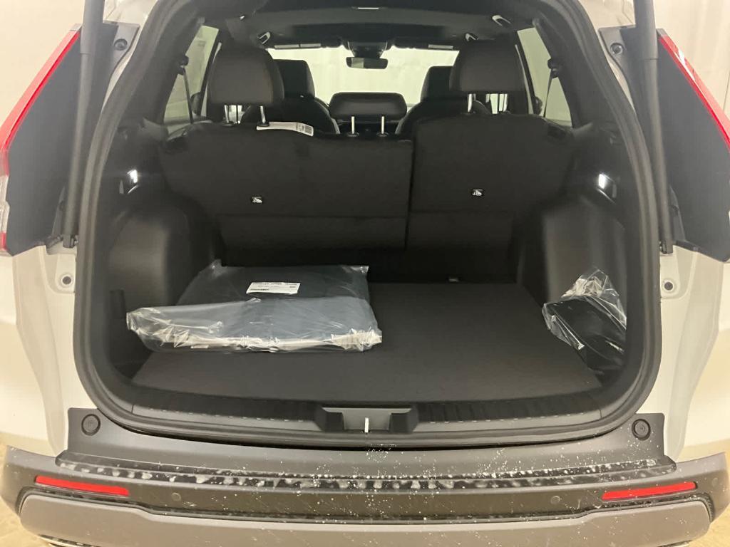 new 2026 Honda CR-V Hybrid car, priced at $40,575