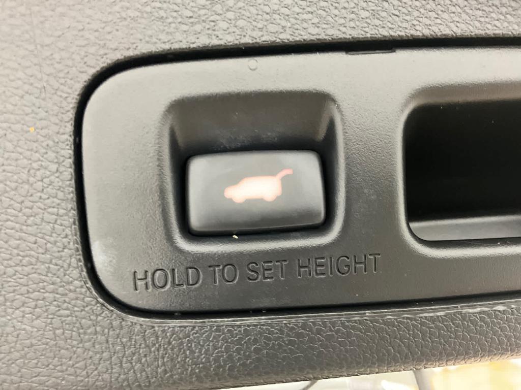 used 2020 Honda CR-V car, priced at $27,988