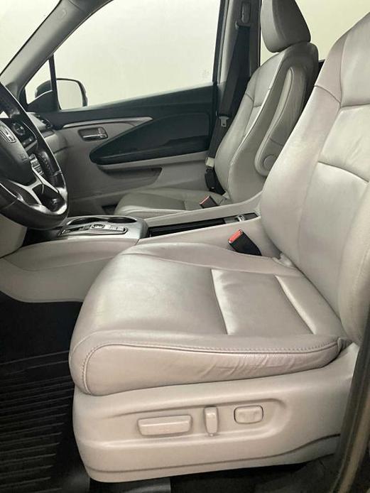 used 2022 Honda Pilot car, priced at $31,988