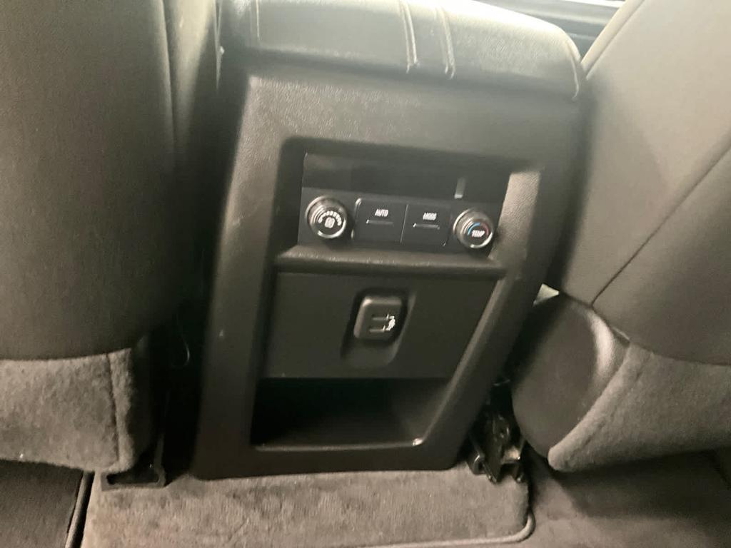 used 2021 Chevrolet Traverse car, priced at $28,988