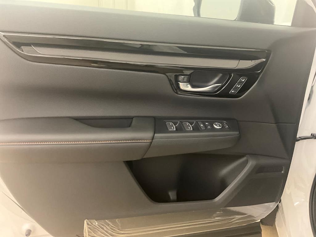 new 2026 Honda CR-V Hybrid car, priced at $44,100