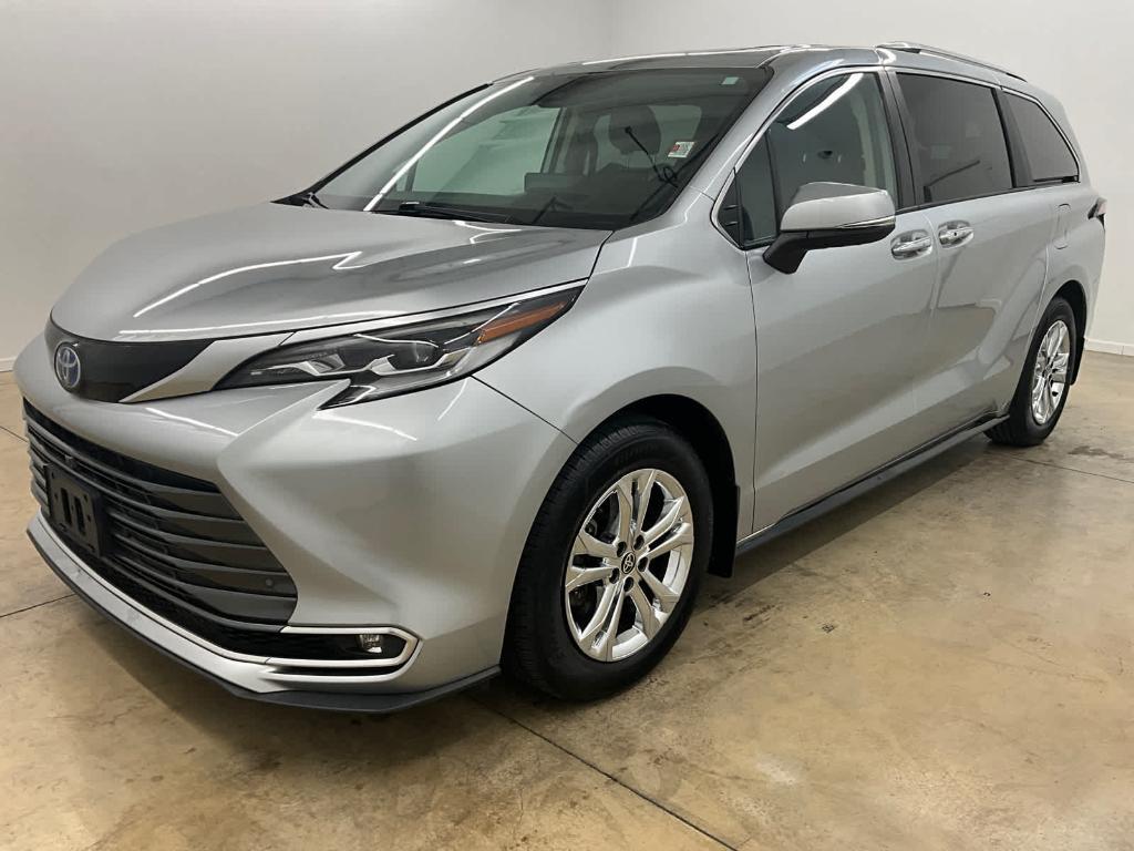 used 2022 Toyota Sienna car, priced at $49,998