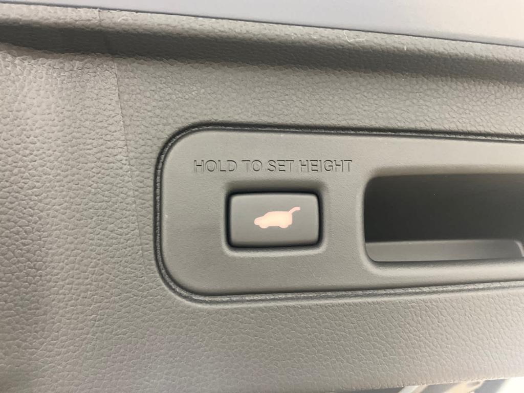 new 2025 Honda Pilot car, priced at $56,485
