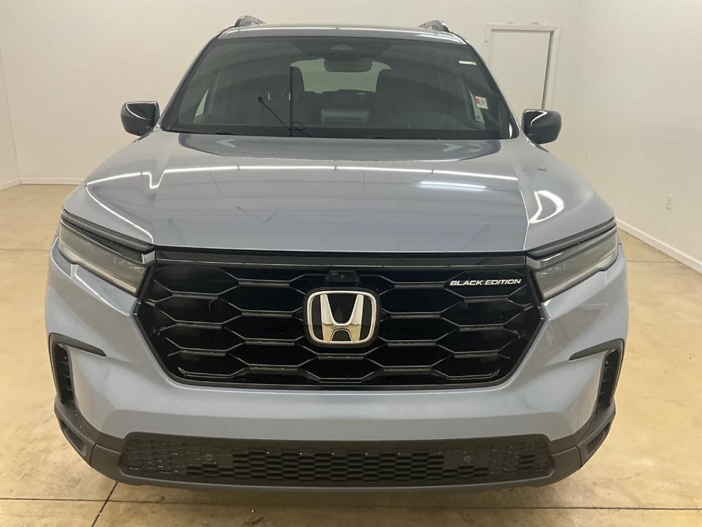 new 2025 Honda Pilot car, priced at $56,485