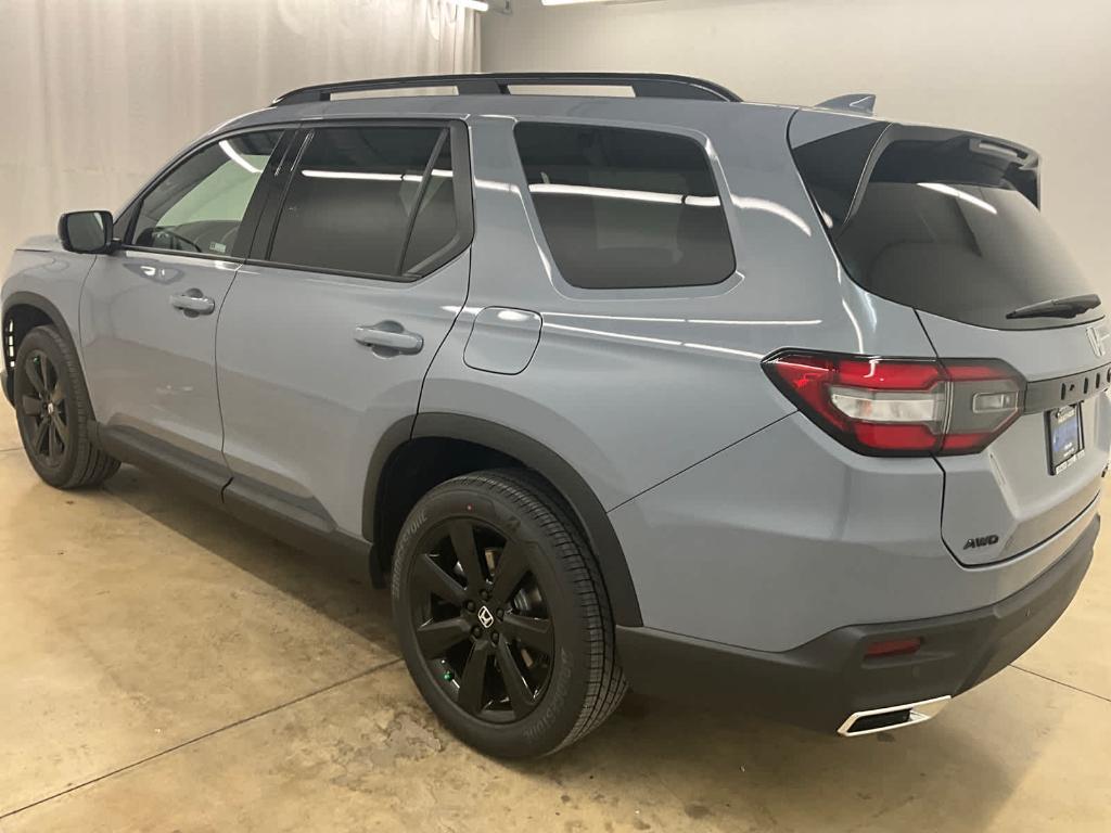 new 2025 Honda Pilot car, priced at $56,485