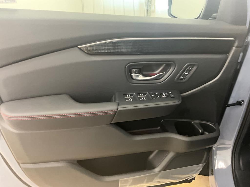 new 2025 Honda Pilot car, priced at $56,485