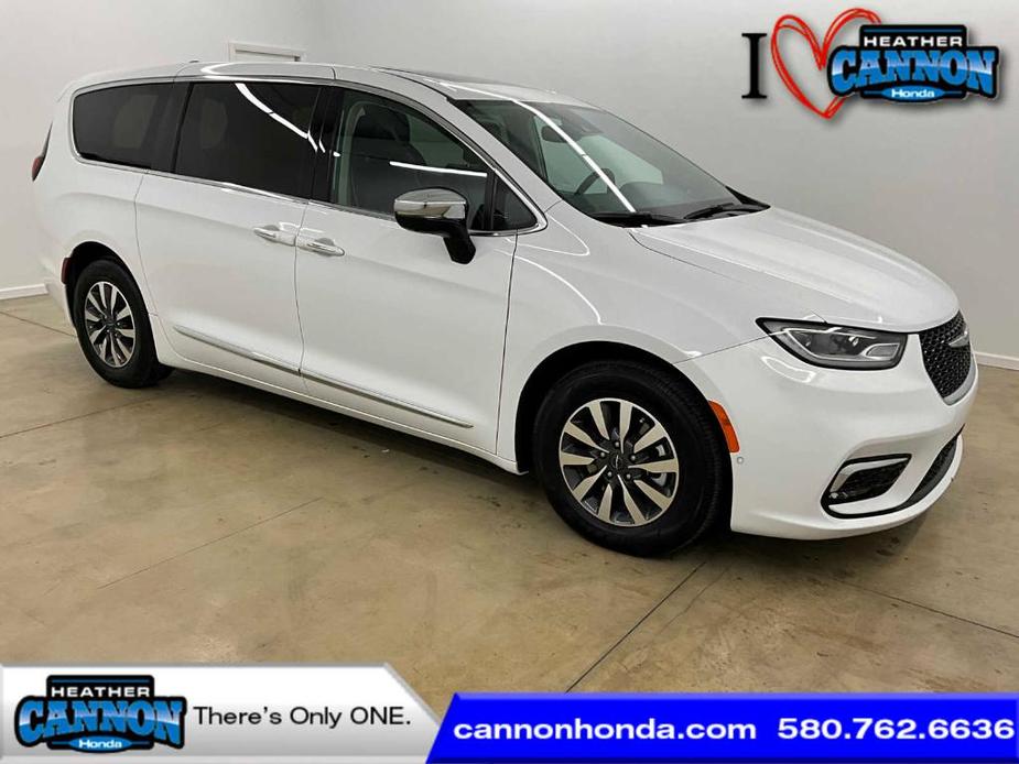 used 2023 Chrysler Pacifica Hybrid car, priced at $41,988