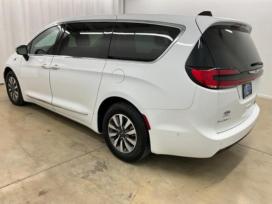 used 2023 Chrysler Pacifica Hybrid car, priced at $39,588