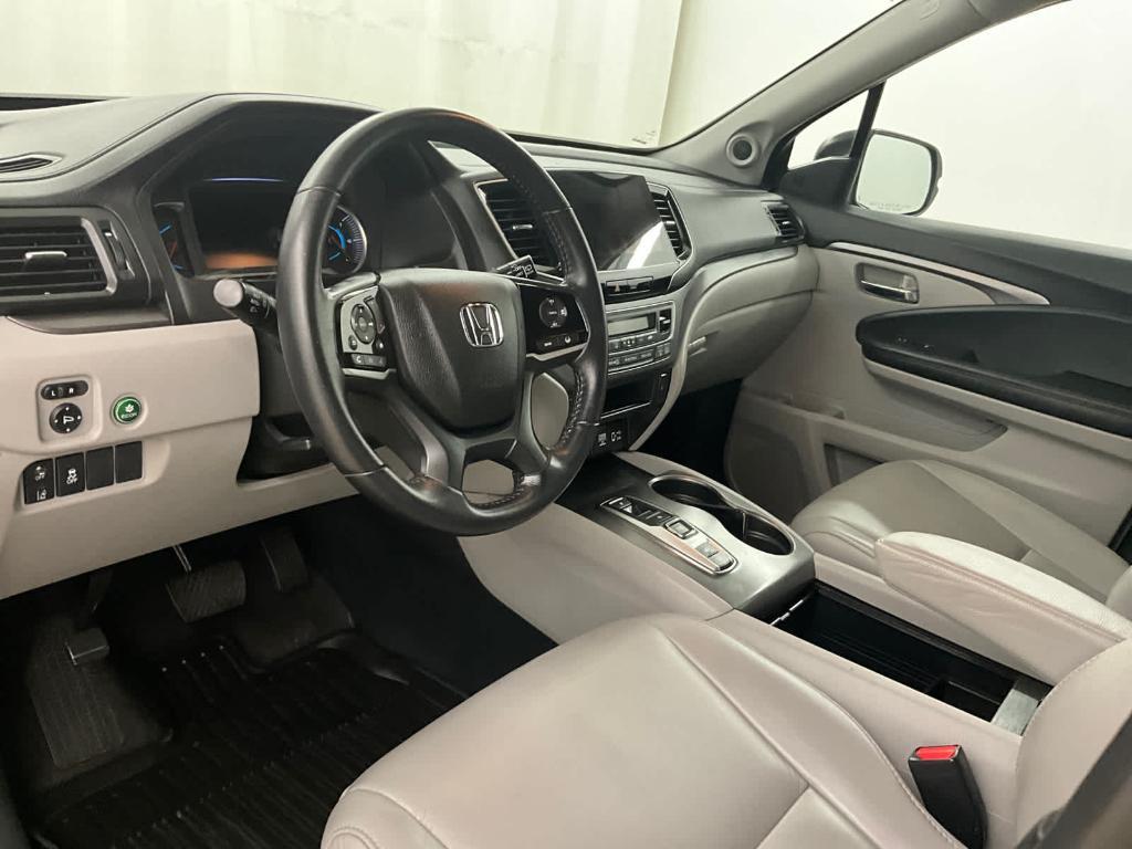 used 2022 Honda Pilot car, priced at $31,837