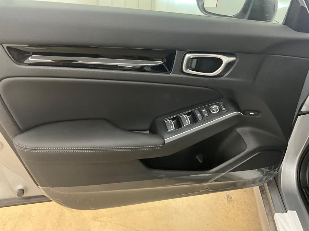 new 2025 Honda Civic Hybrid car, priced at $32,995