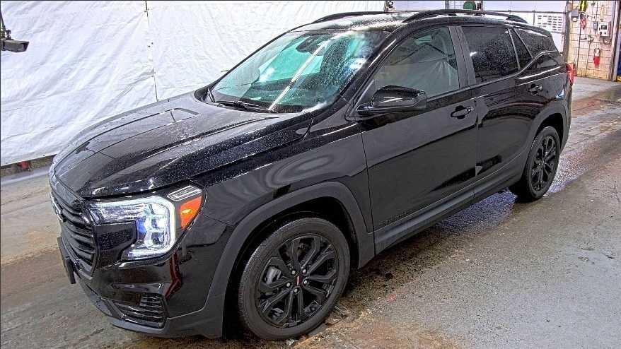 used 2022 GMC Terrain car, priced at $25,998