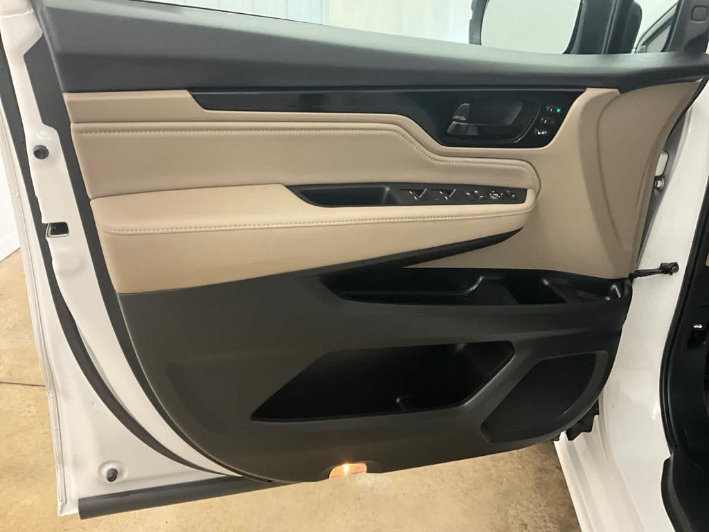 used 2023 Honda Odyssey car, priced at $38,988