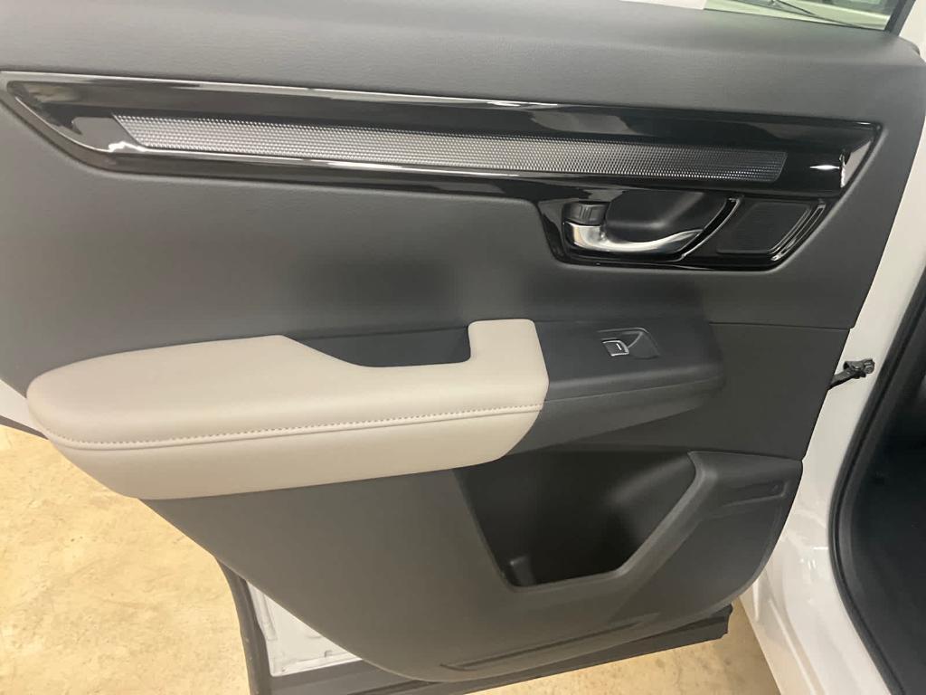 new 2025 Honda CR-V car, priced at $38,350