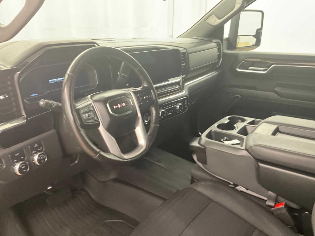 used 2022 GMC Sierra 1500 car, priced at $36,997