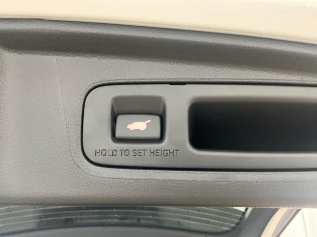 new 2026 Honda CR-V Hybrid car, priced at $40,630