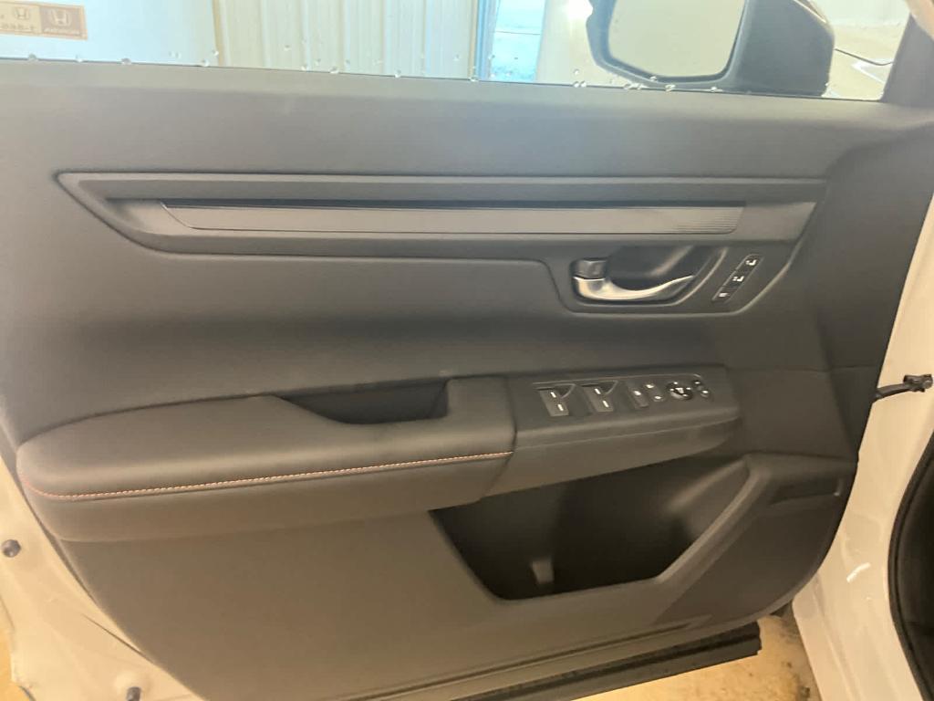 new 2026 Honda CR-V Hybrid car, priced at $40,630