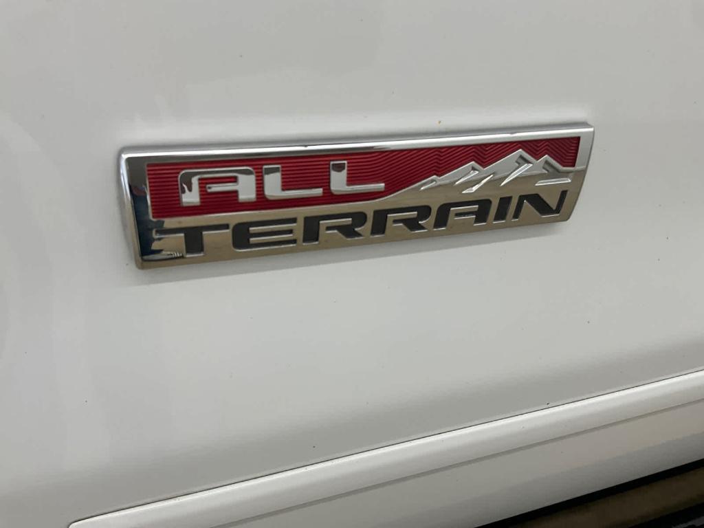 used 2017 GMC Sierra 1500 car, priced at $29,984