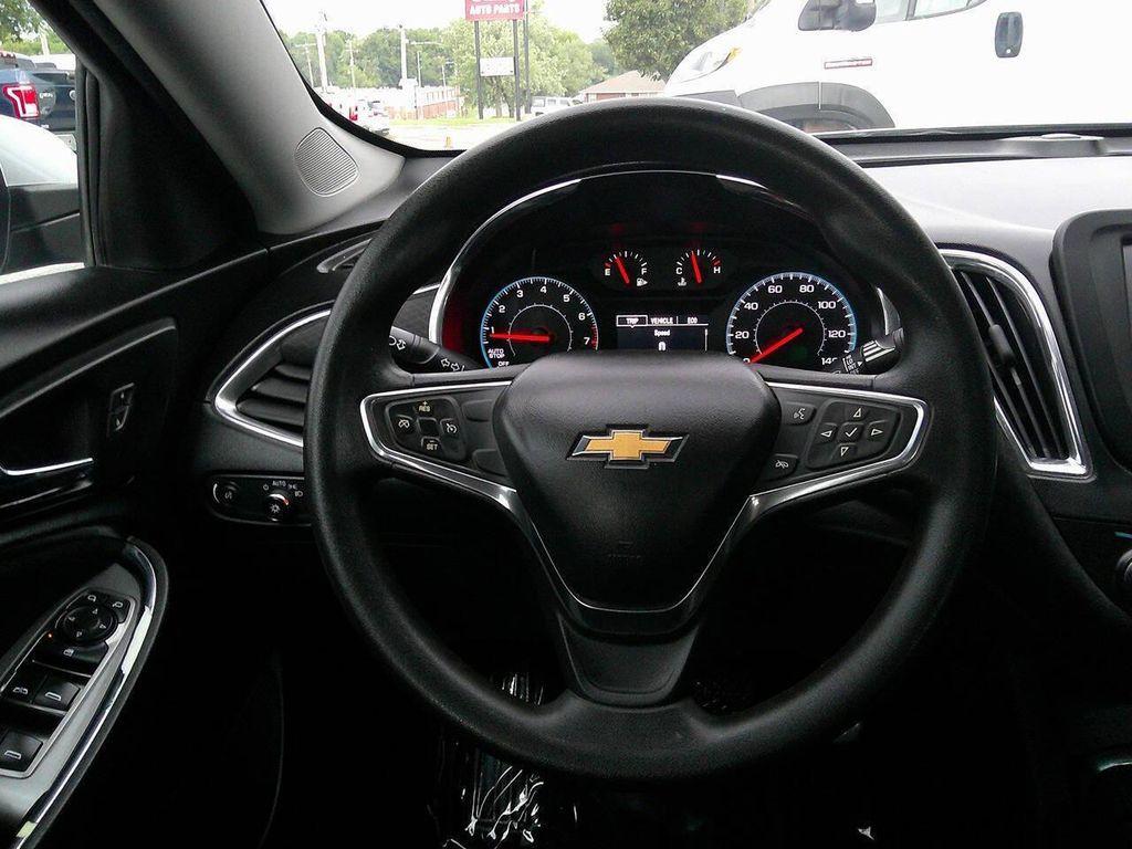 used 2017 Chevrolet Malibu car