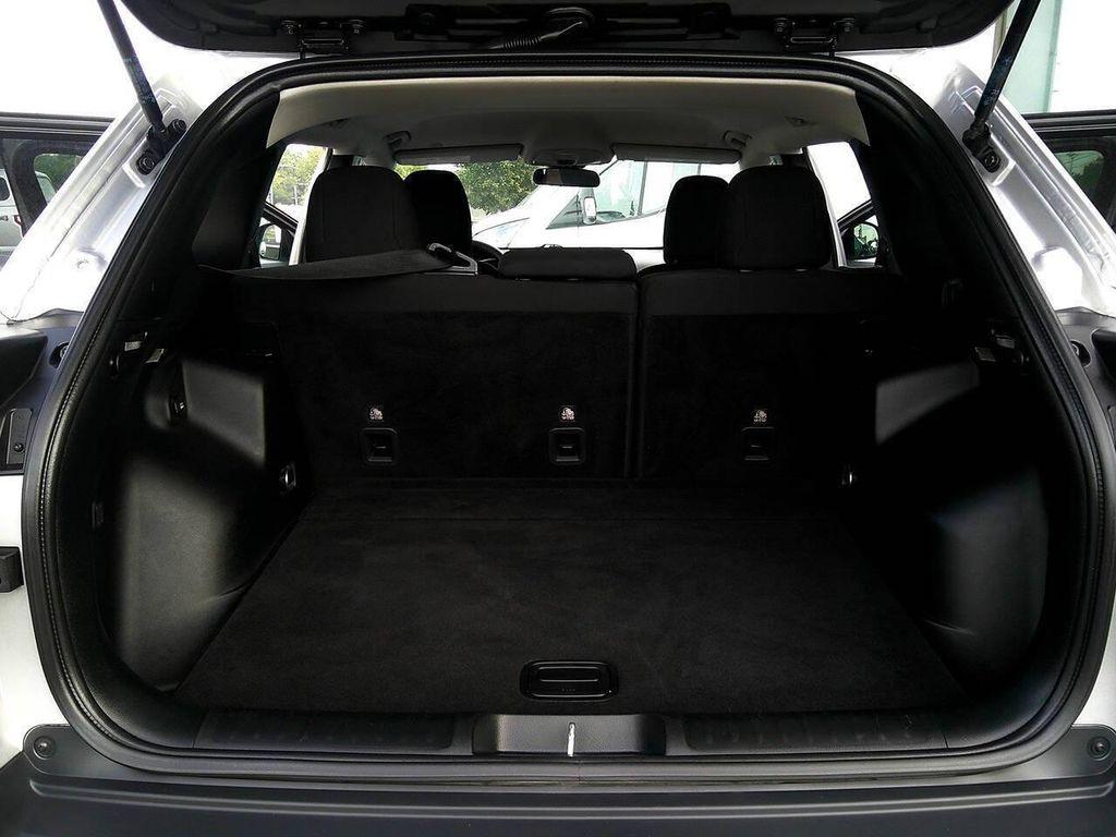 used 2019 Jeep Cherokee car