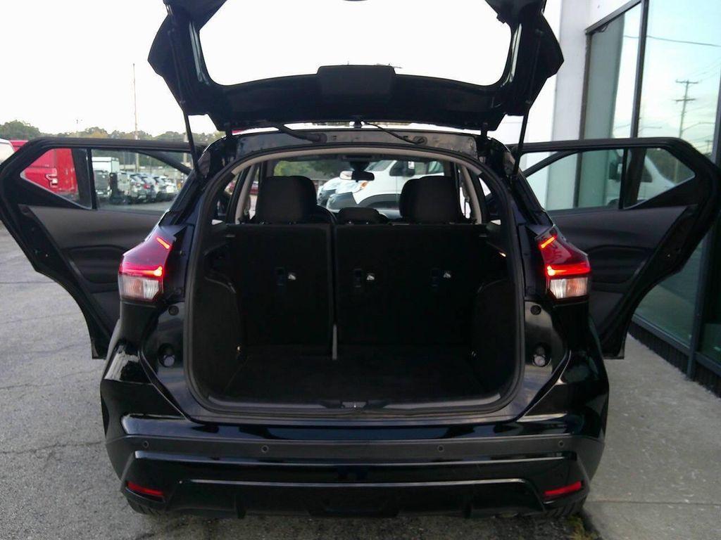 used 2021 Nissan Kicks car