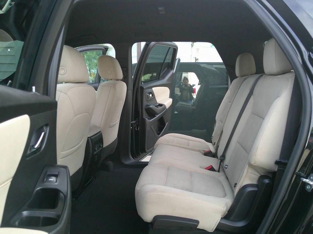 used 2022 Chevrolet Traverse car