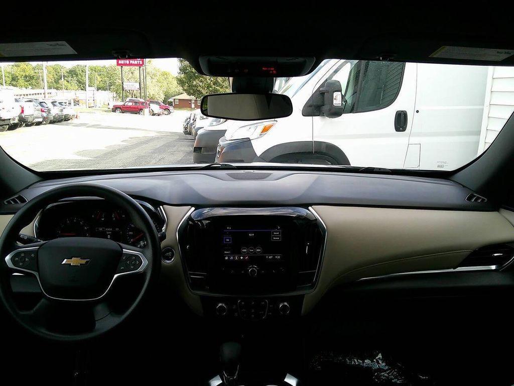 used 2022 Chevrolet Traverse car