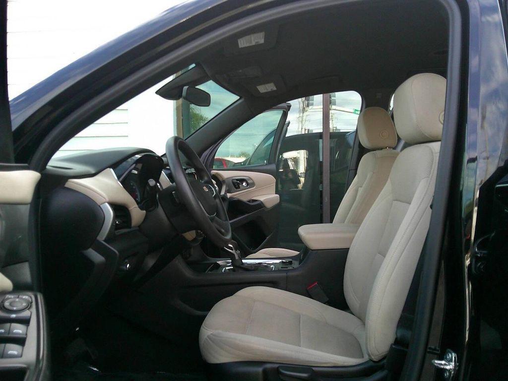 used 2022 Chevrolet Traverse car