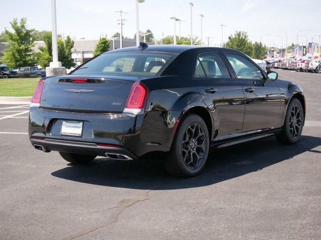 new 2023 Chrysler 300 car