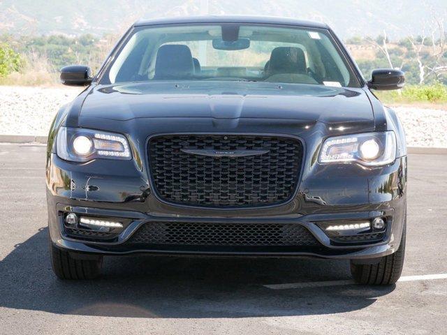 new 2023 Chrysler 300 car