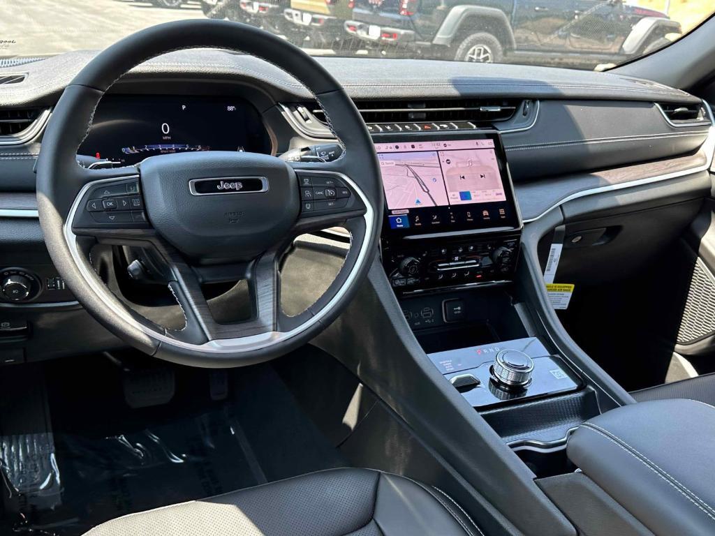 new 2025 Jeep Grand Cherokee car, priced at $50,316