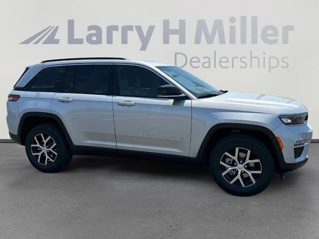 new 2025 Jeep Grand Cherokee car, priced at $48,316