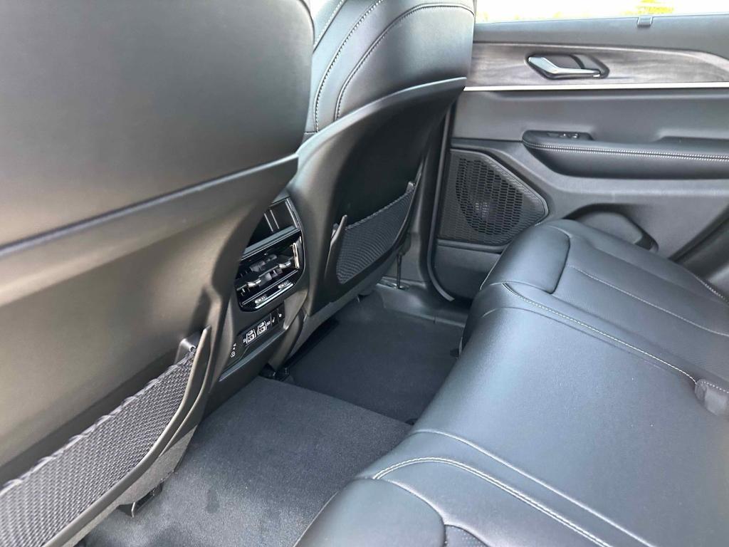 new 2025 Jeep Grand Cherokee car, priced at $50,316