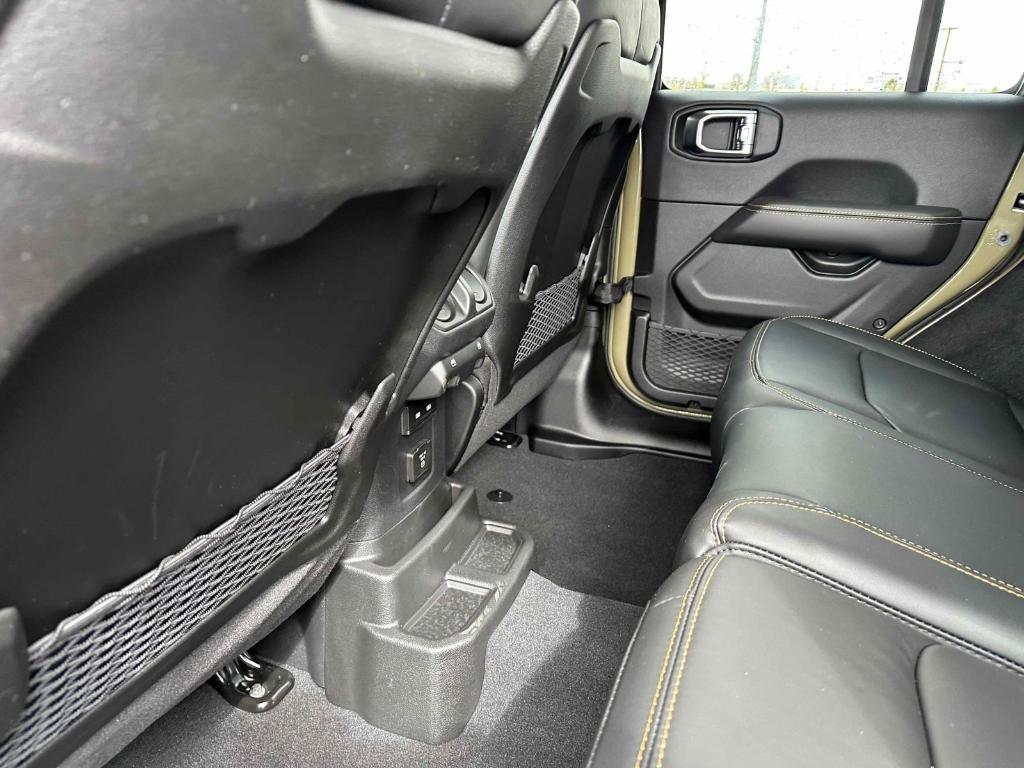 new 2025 Jeep Wrangler car, priced at $101,098