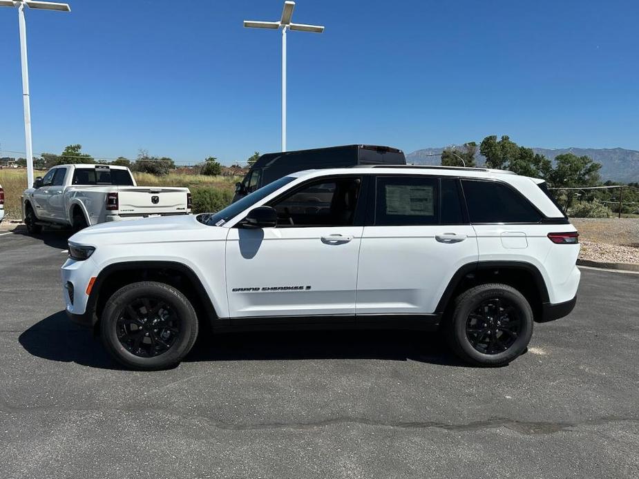 new 2024 Jeep Grand Cherokee car, priced at $41,233