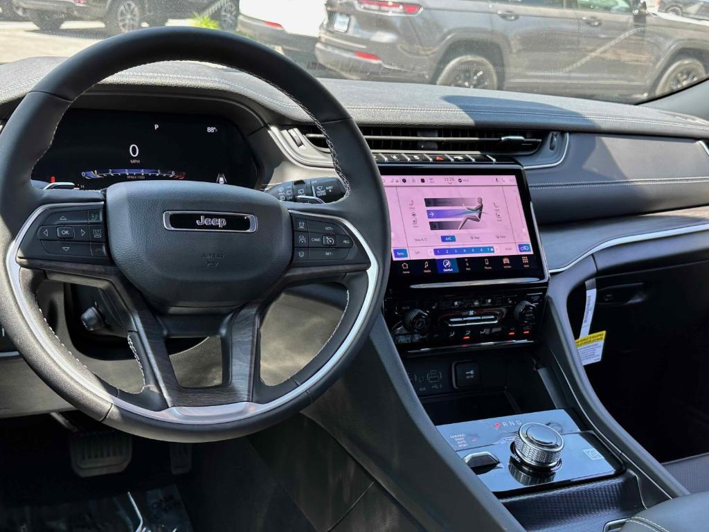 new 2025 Jeep Grand Cherokee car, priced at $50,316