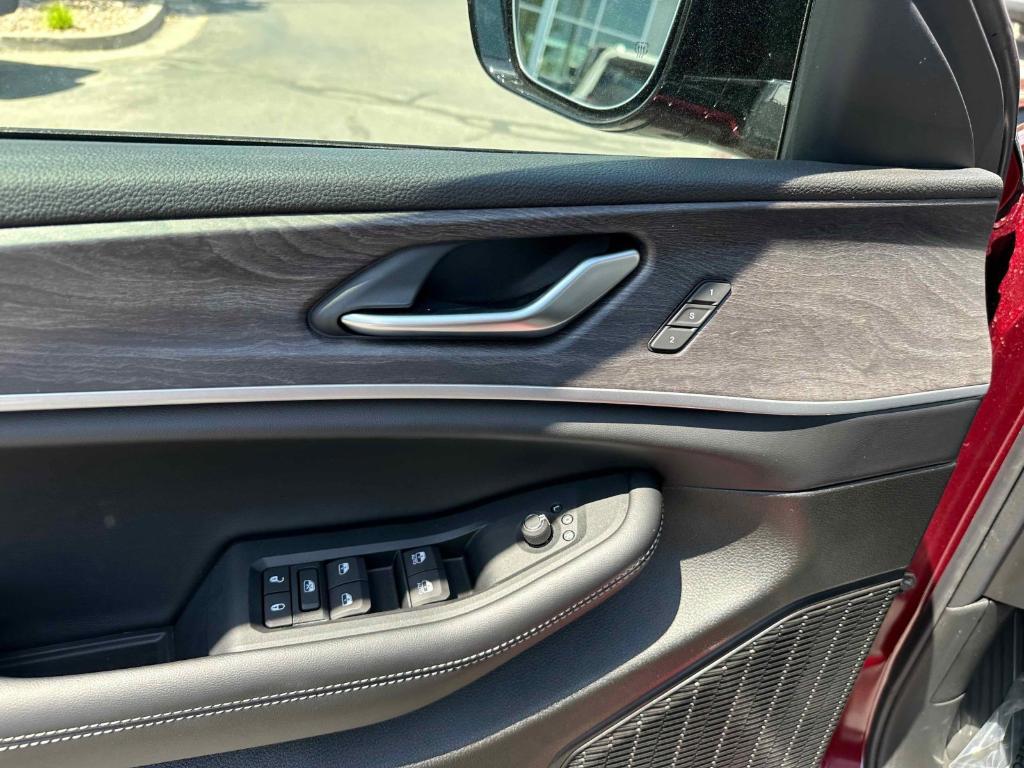 new 2025 Jeep Grand Cherokee car, priced at $50,316