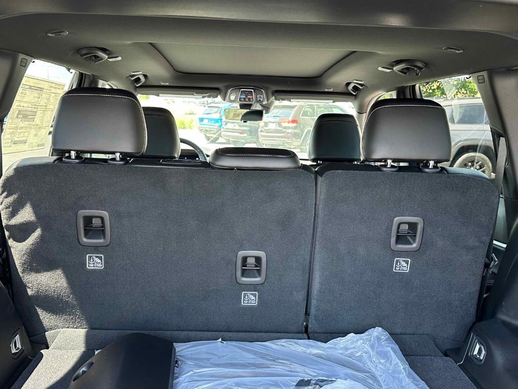 new 2025 Jeep Grand Cherokee car, priced at $50,316