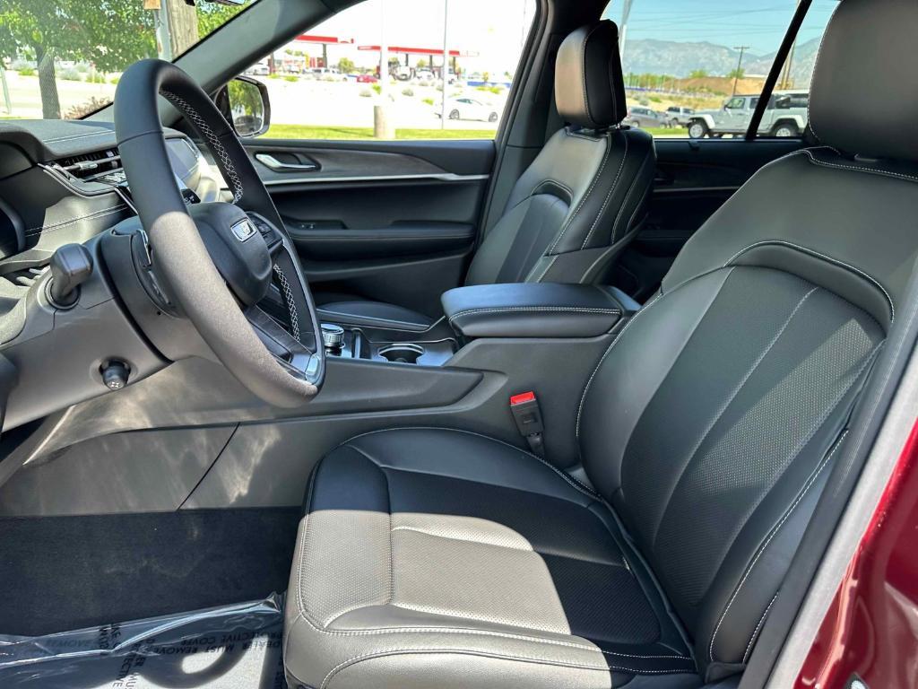 new 2025 Jeep Grand Cherokee car, priced at $50,316