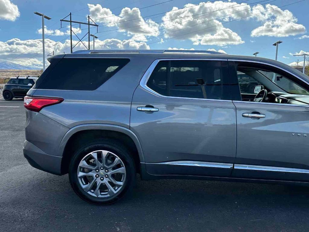 used 2019 Chevrolet Traverse car, priced at $23,414