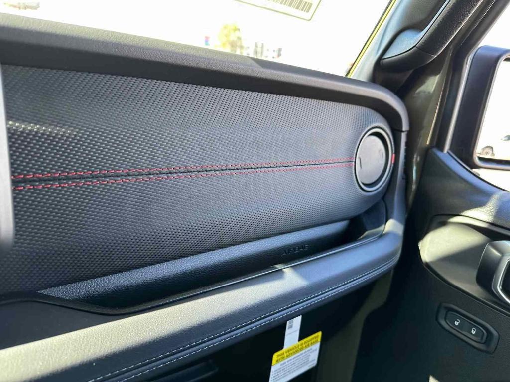new 2025 Jeep Wrangler car, priced at $63,757