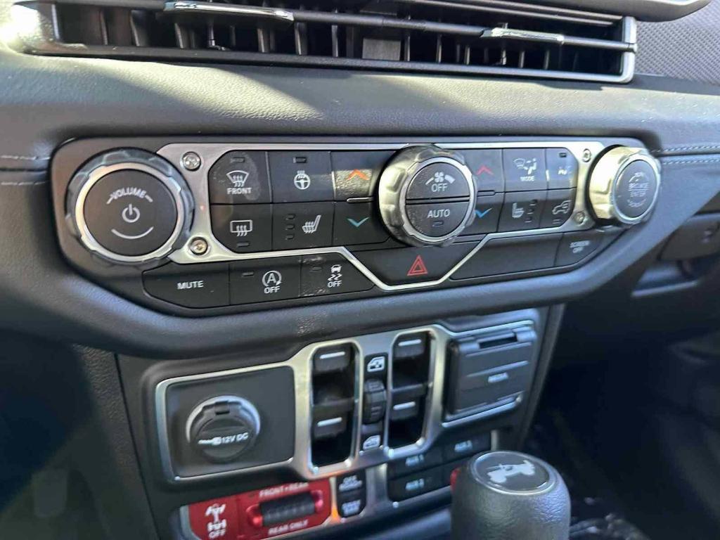 new 2025 Jeep Wrangler car, priced at $68,345