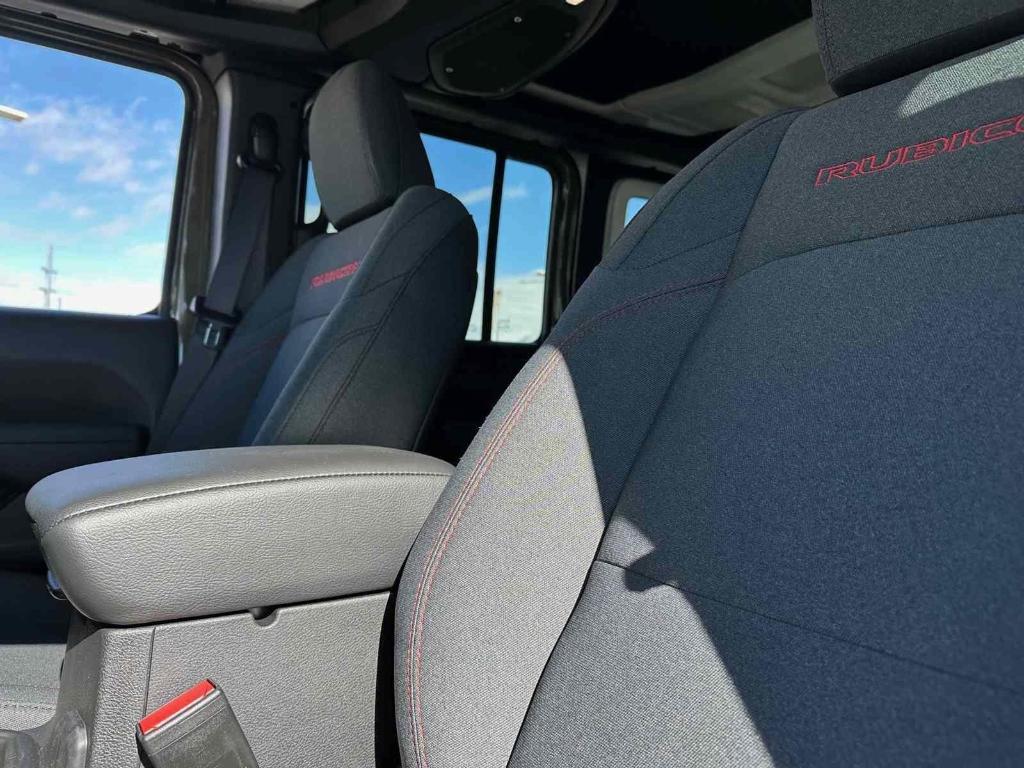 new 2025 Jeep Wrangler car, priced at $63,757