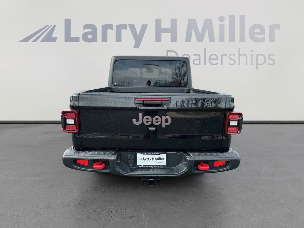 new 2025 Jeep Gladiator car, priced at $52,820