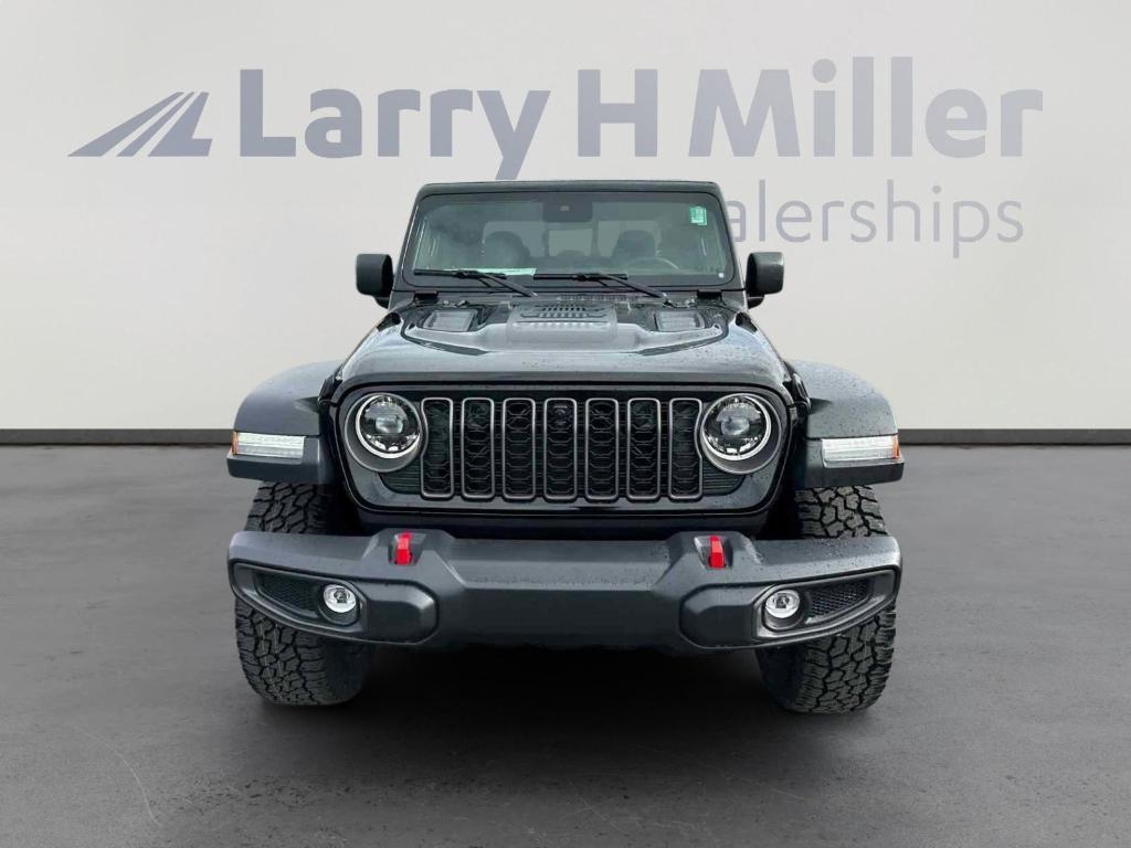 new 2025 Jeep Gladiator car, priced at $52,820