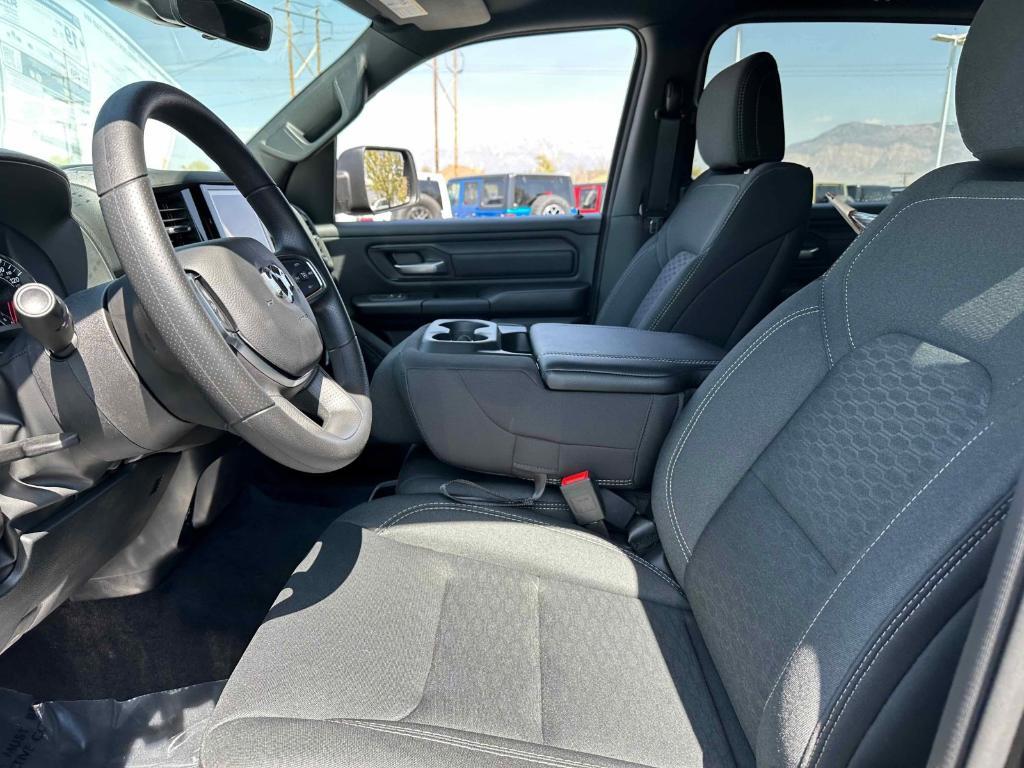 new 2025 Ram 1500 car, priced at $51,386