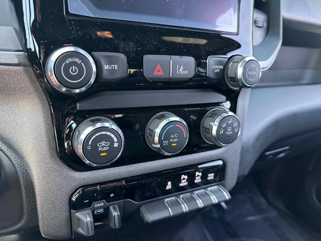 new 2025 Ram 1500 car, priced at $51,386
