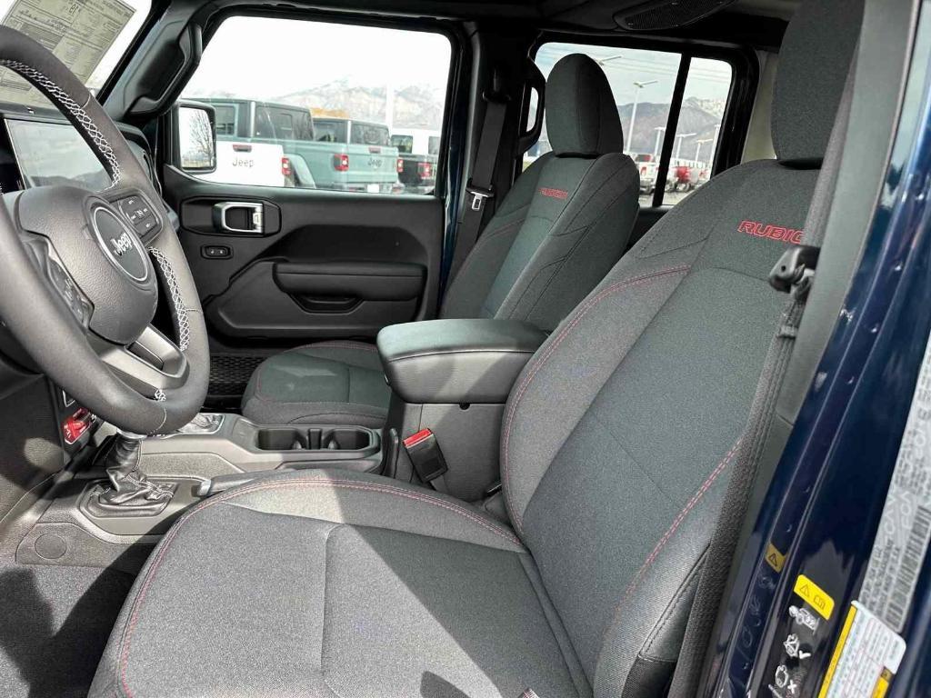 new 2025 Jeep Gladiator car, priced at $51,148