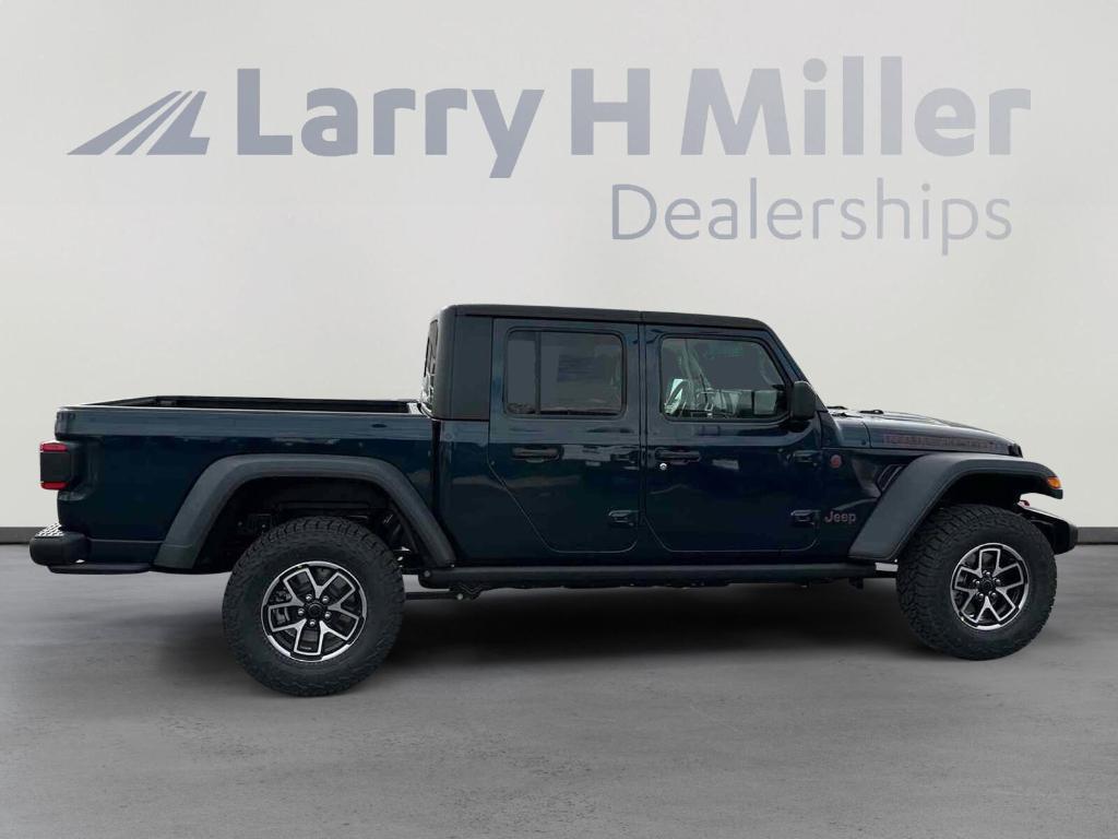 new 2025 Jeep Gladiator car, priced at $51,148